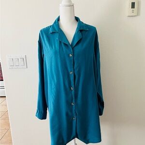 Neiman Marcus 100% silk Teal Button-Front Longline Shirt